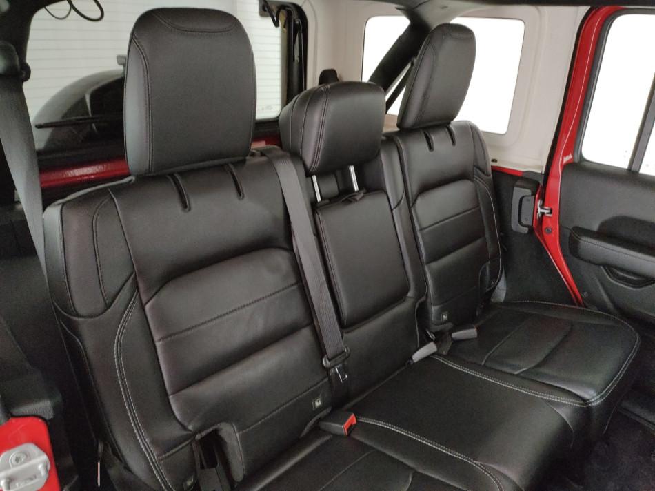 Jeep Wrangler Unlimited 2.0 turbo Sahara auto