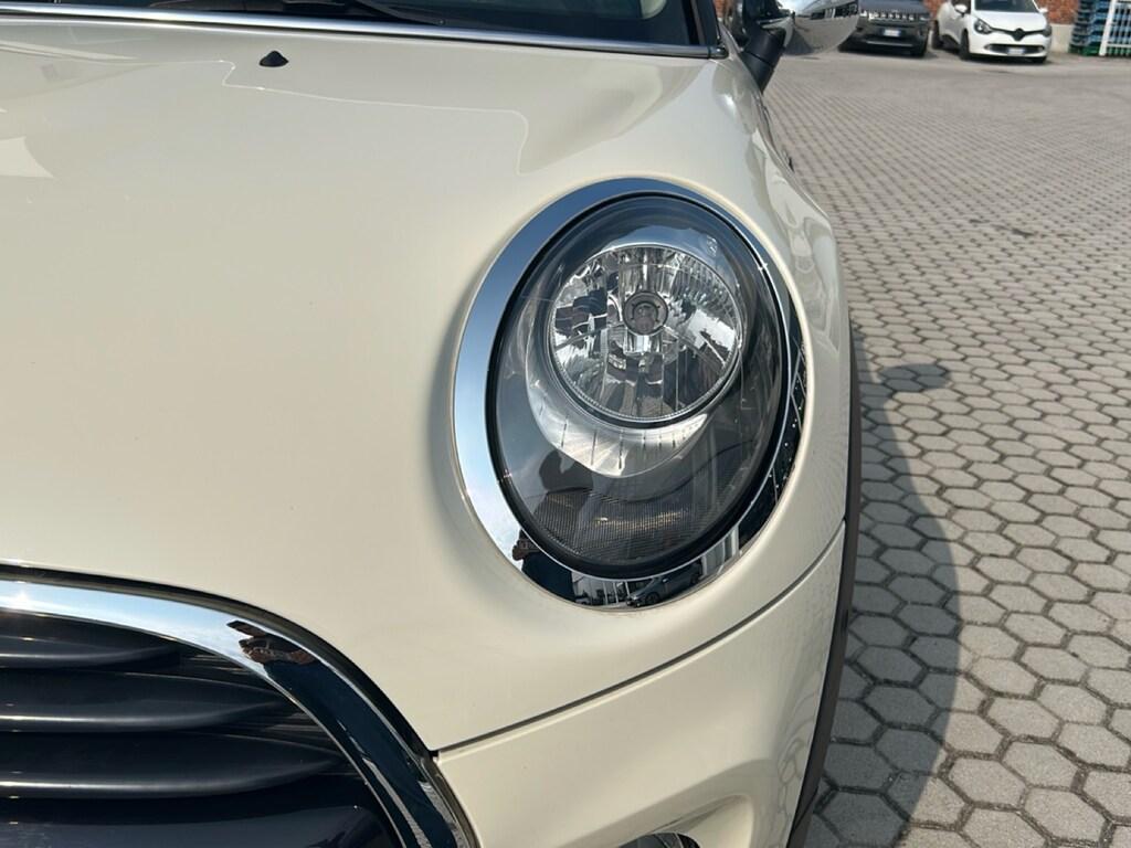 Mini Cooper D 1.5 D Cooper D Auto