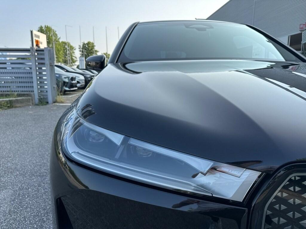 BMW iX xdrive50 pacchetto sportivo