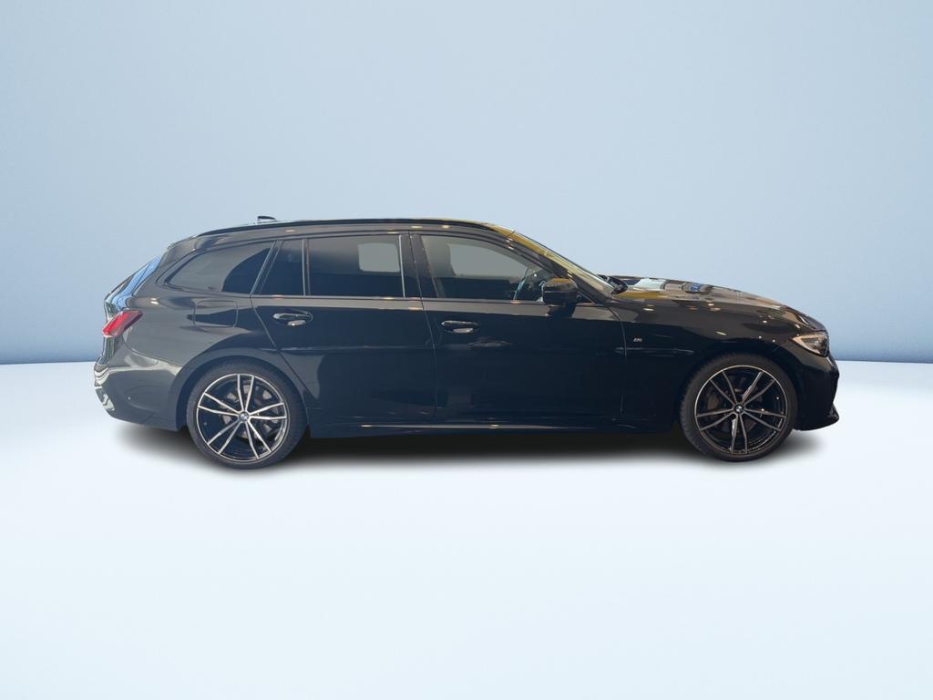 BMW Serie 3 330d Touring mhev 48V xdrive Msport auto