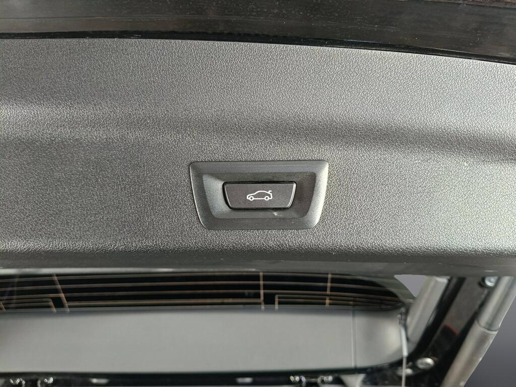 BMW X1 sdrive20i mhev 48V X-Line auto