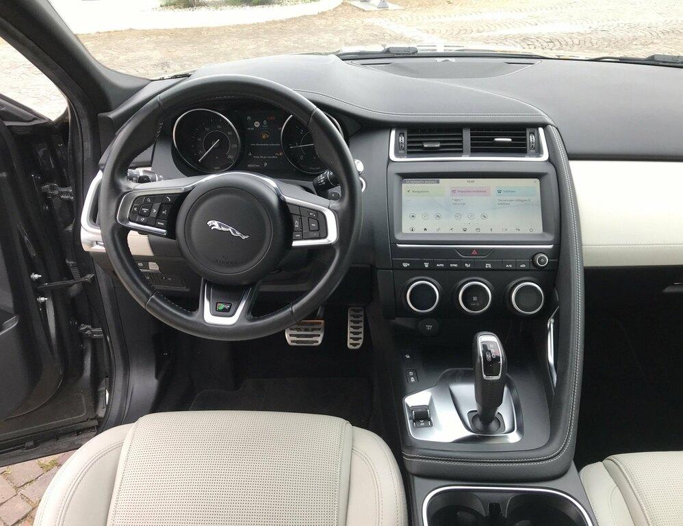 Jaguar E-Pace 2.0d i4 R-Dynamic S awd 150cv auto my19