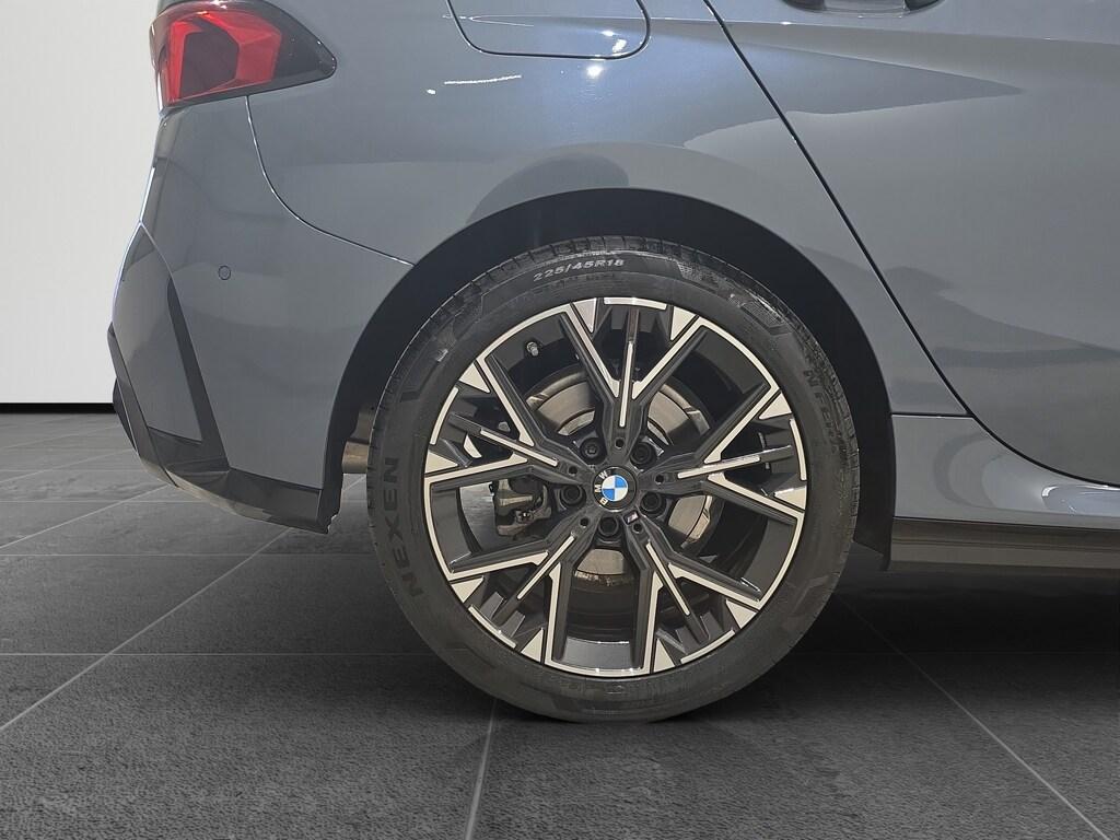 BMW Serie 1 120 48V auto