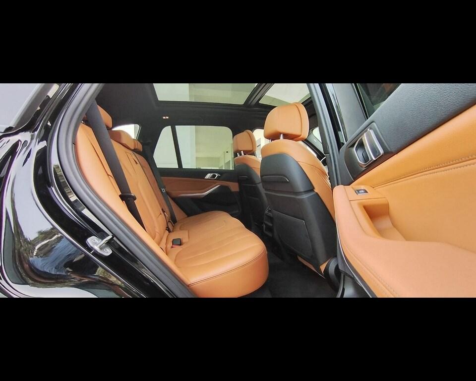 BMW X5 xdrive40d mhev 48V Msport auto