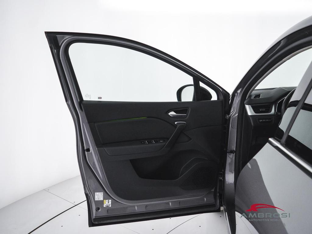 Renault Captur 1.6 E-Tech hybrid Techno Fast Track 145cv auto