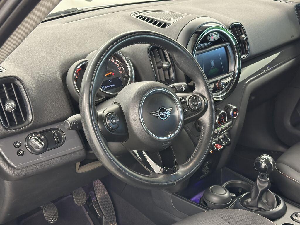 Mini Cooper 1.5 Baker Street