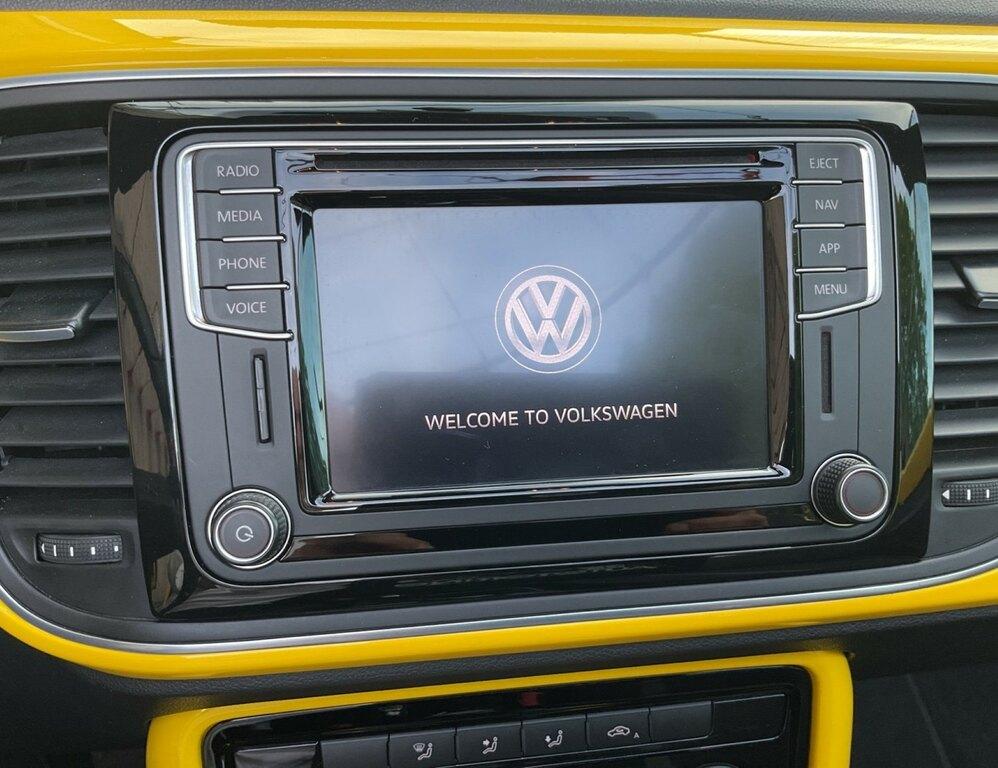 Volkswagen Maggiolino Cabrio 1.2 tsi Design 105cv