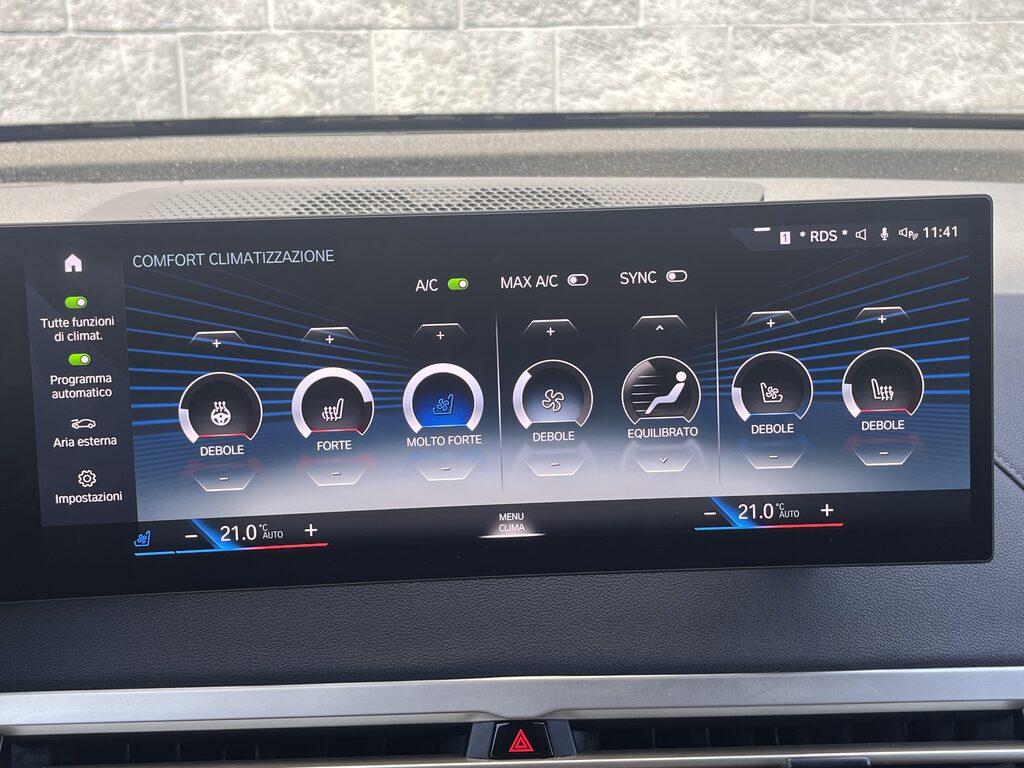 BMW iX xdrive40 pacchetto sportivo