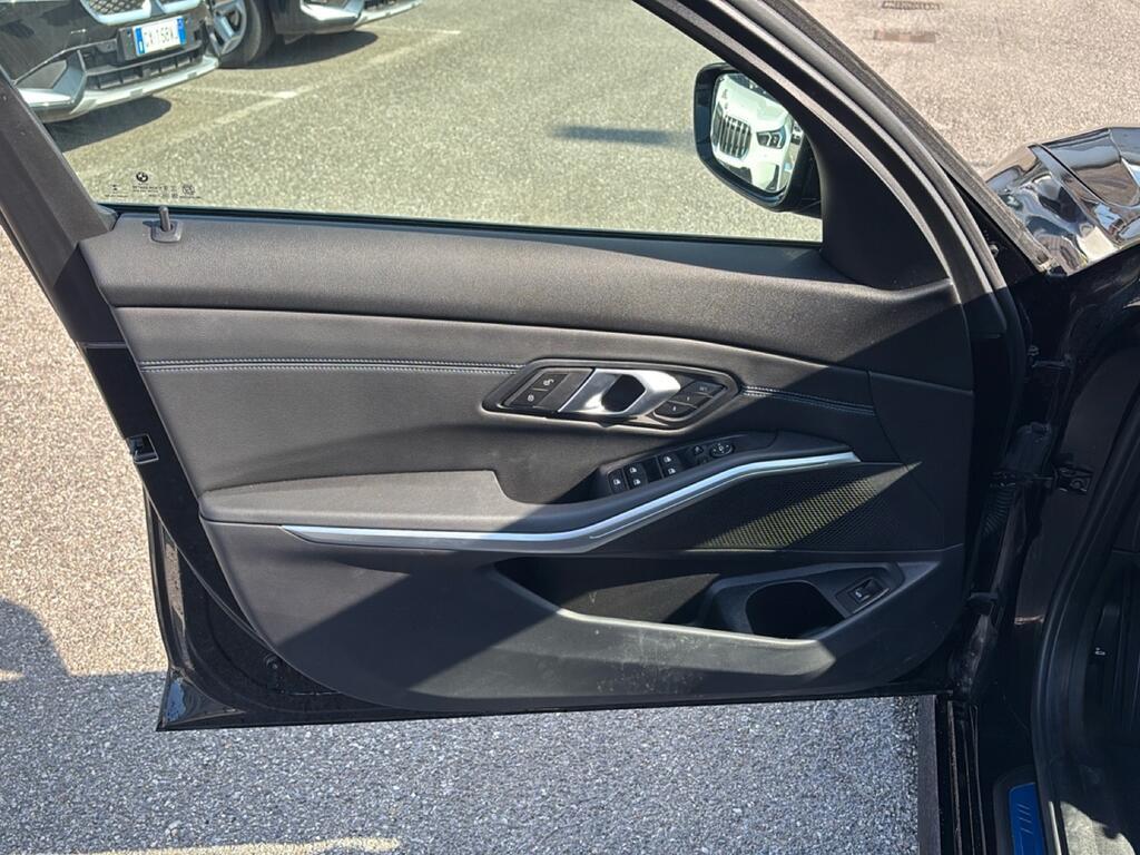 BMW Serie 3 320d mhev 48V xdrive M Sport Pro auto