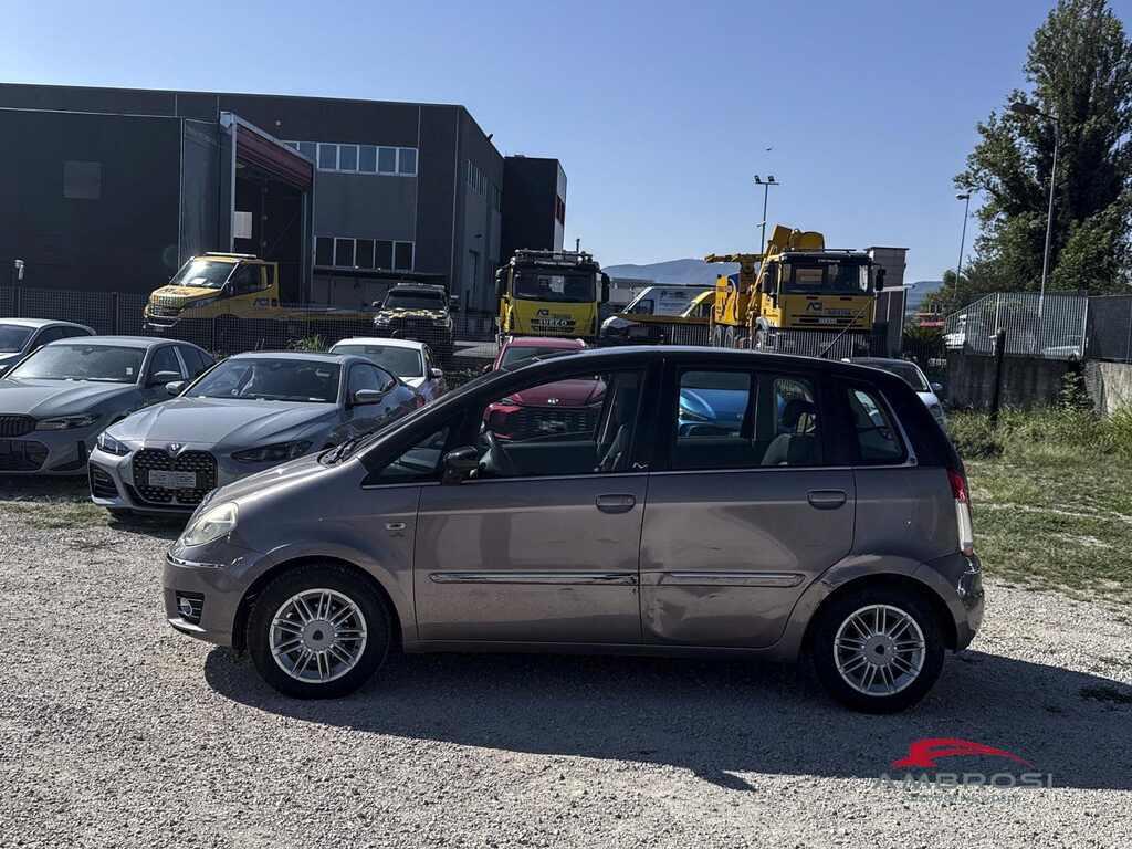 Lancia Musa 1.4 16v Oro Plus E5