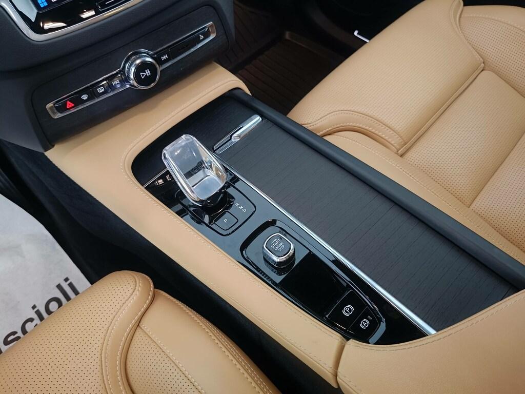 Volvo XC90 2.0 b5 Plus Bright awd auto