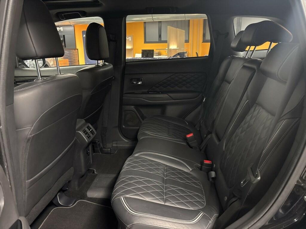 Mitsubishi Outlander phev 2.4 Diamond 4wd