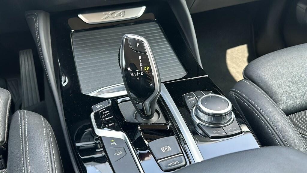 BMW X4 xdrive20d mhev 48V Business Advantage auto