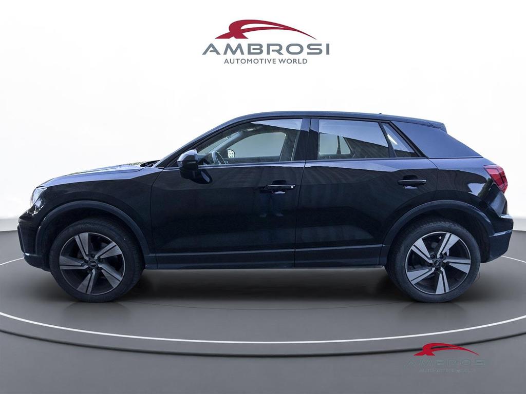 Audi Q2 30 2.0 tdi Identity Black s-tronic