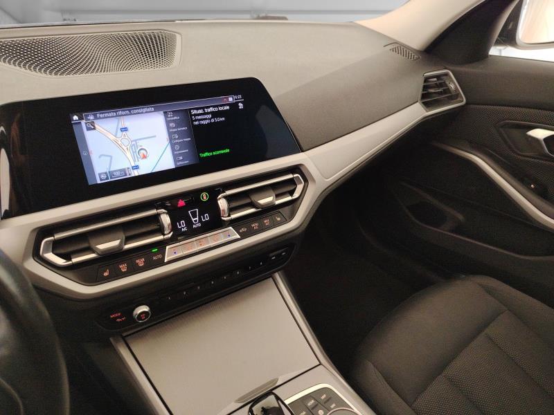 BMW Serie 3 320d Touring mhev 48V xdrive Business Advantage auto