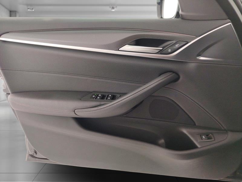 BMW Serie 5 530d Touring mhev 48V xdrive Msport auto