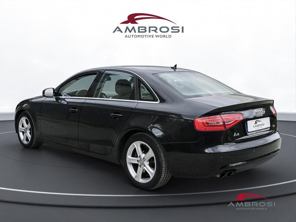 Audi A4 2.0 tdi Ambiente 143cv