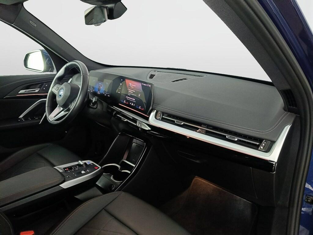 BMW iX1 edrive 20 X-Line