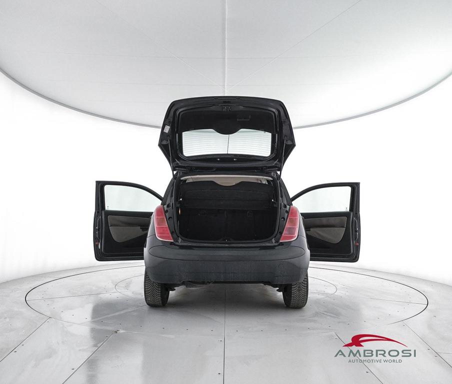 Lancia Ypsilon 1.3 mjt Platino