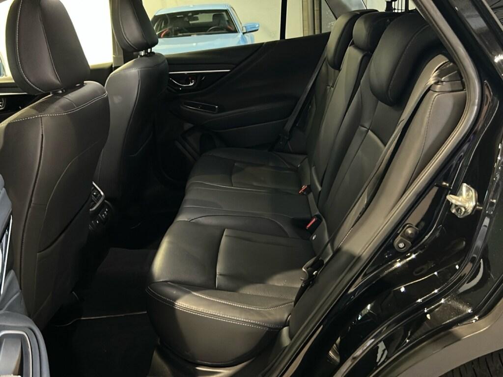 Subaru Outback 2.5i Premium lineartronic