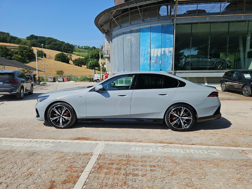 BMW Serie 5 520d 48V xdrive M Sport Pro auto