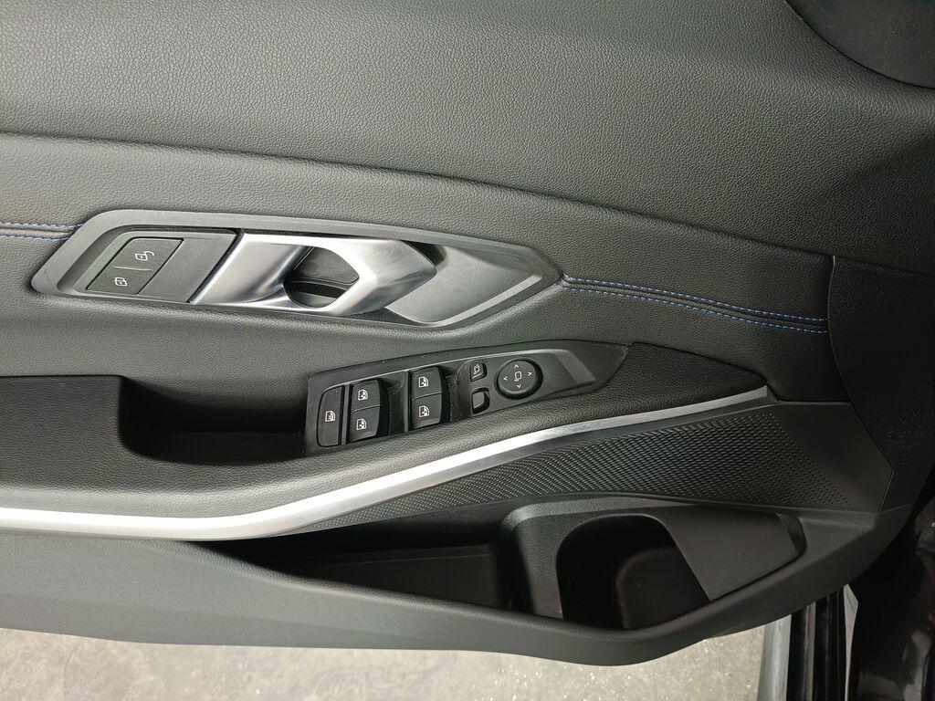 BMW Serie 3 320d mhev 48V M Sport Pro auto