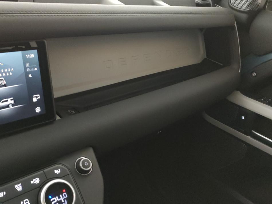 Land Rover Defender 130 3.0d i6 mhev Outbound awd 300cv auto 5p.ti