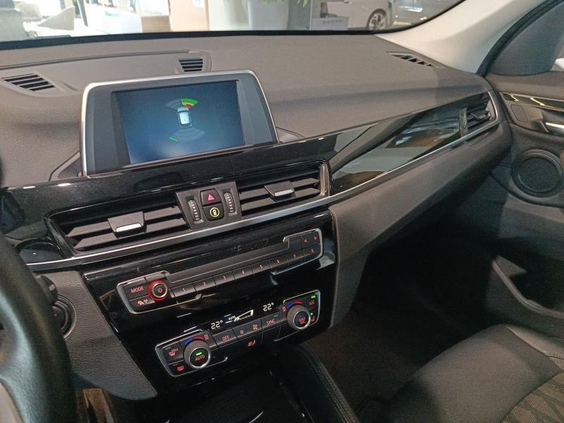 BMW X1 sdrive18i xLine 140cv auto 7m