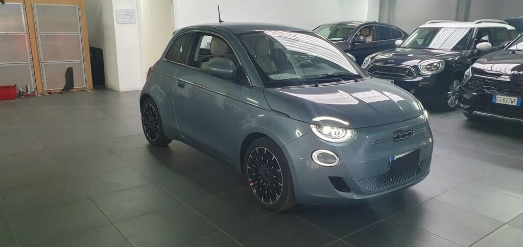 Fiat 500 e 3+1 La Prima