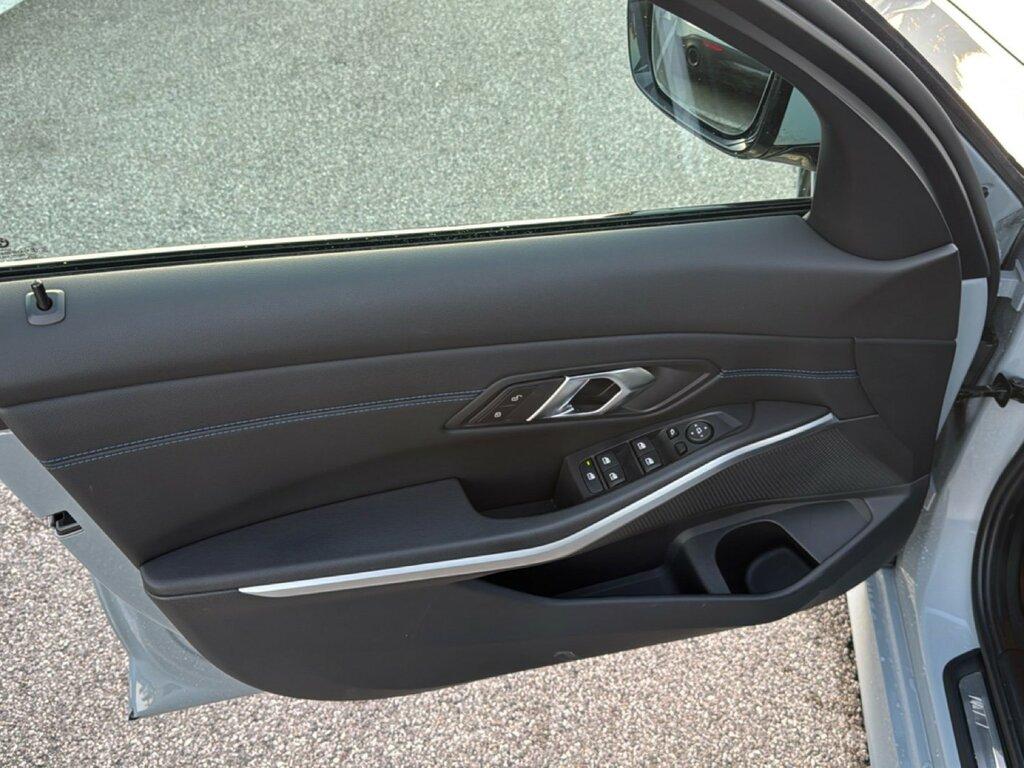 BMW Serie 3 330d mhev 48V Msport auto