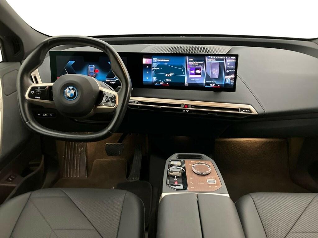 BMW iX xdrive50 pacchetto sportivo