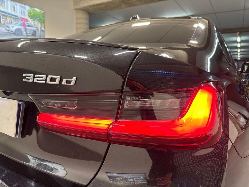 BMW Serie 3 320d mhev 48V xdrive auto