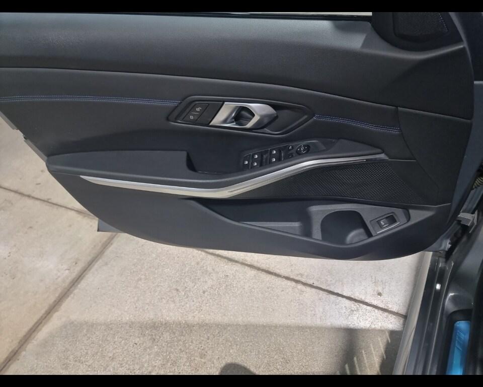 BMW Serie 3 320d Touring mhev 48V xdrive M Sport Pro auto