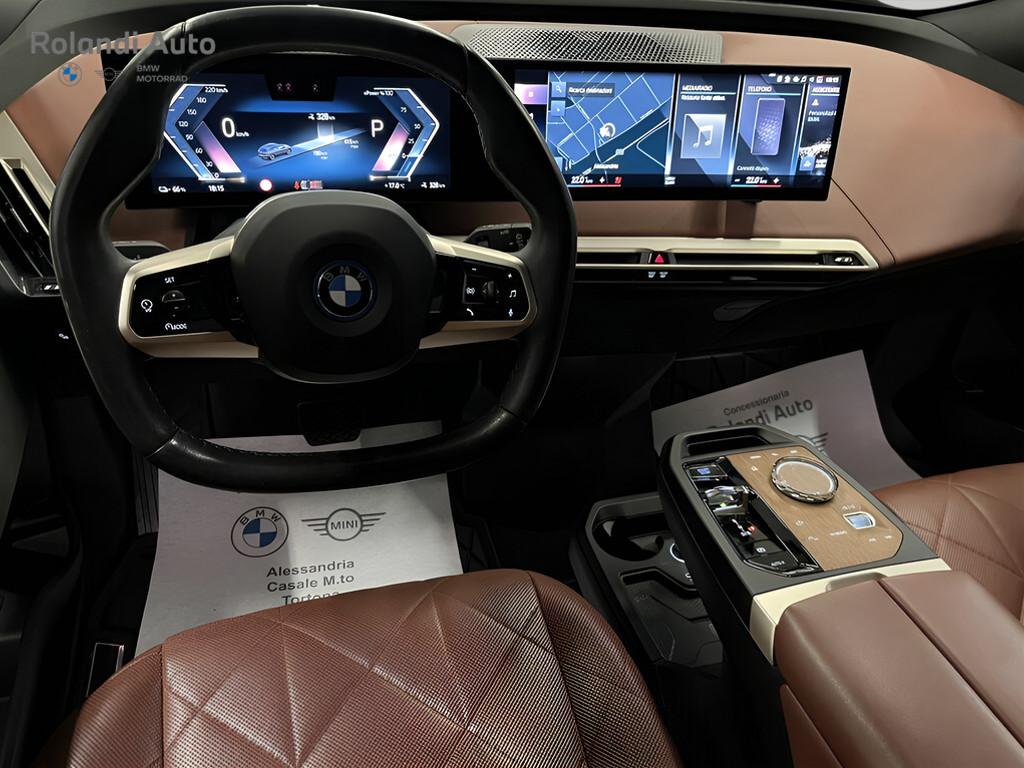 BMW iX xdrive50 pacchetto sportivo