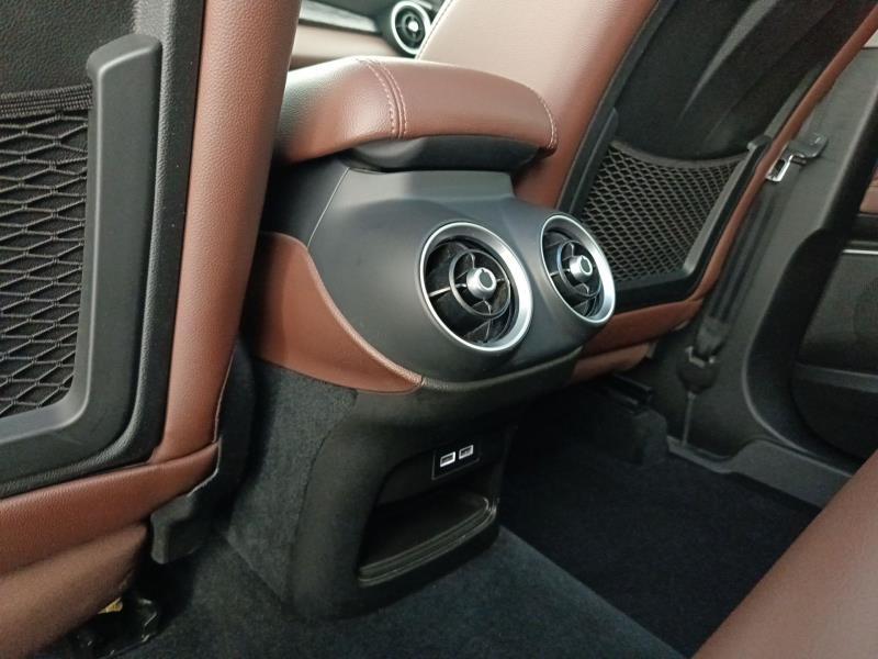 Alfa Romeo Stelvio 2.0 t Executive Q4 200cv auto my19
