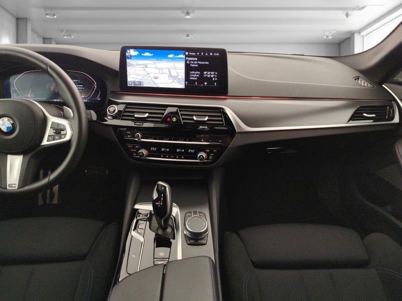BMW Serie 5 530d Touring mhev 48V xdrive Msport auto