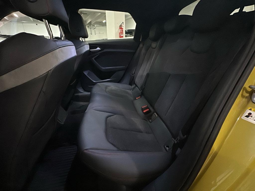 Audi A1 Sportback 40 2.0 tfsi Identity Black 207cv s-tronic