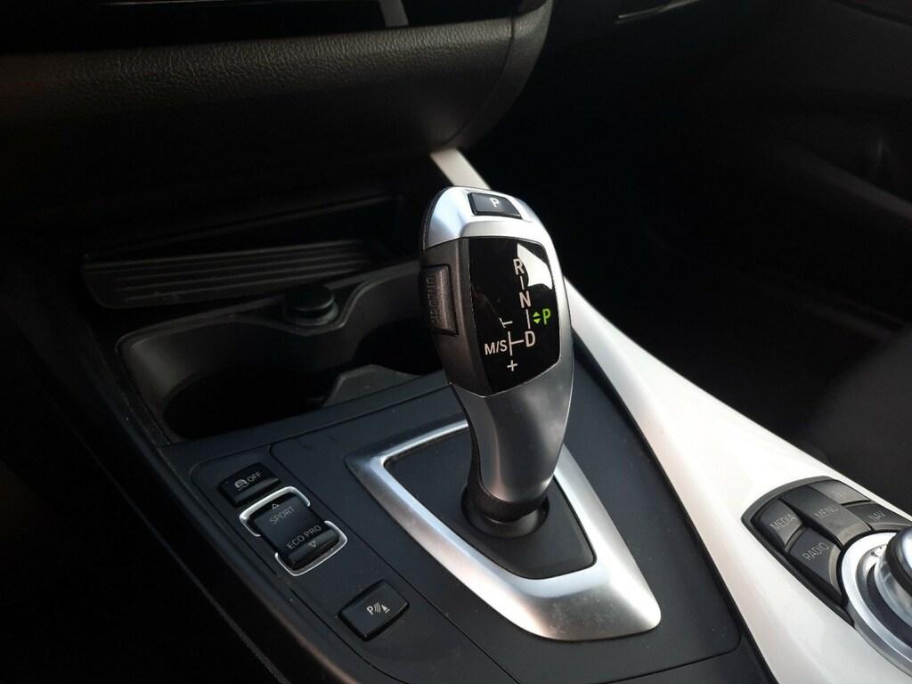BMW Serie 1 118d Urban 5p auto