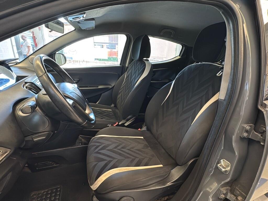 Lancia Ypsilon 1.2 8v Gold s/CL 69cv E6