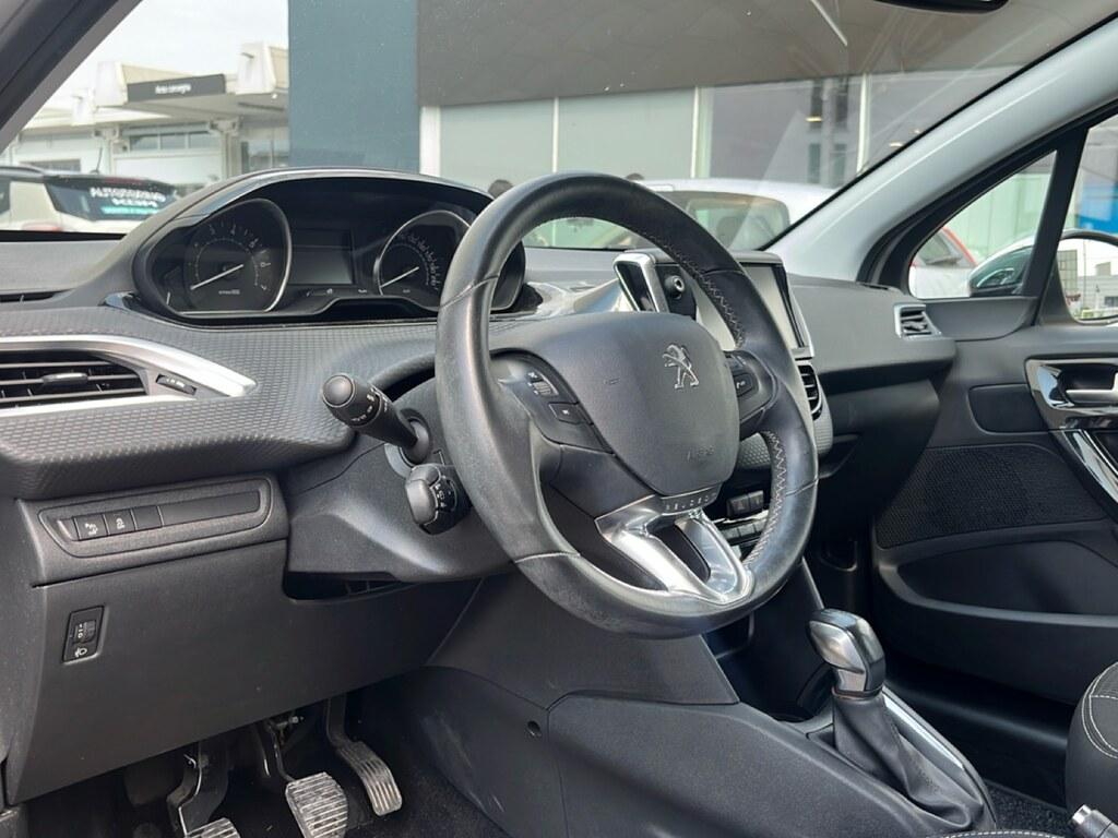 Peugeot 208 1.2 puretech Allure 82cv 5p