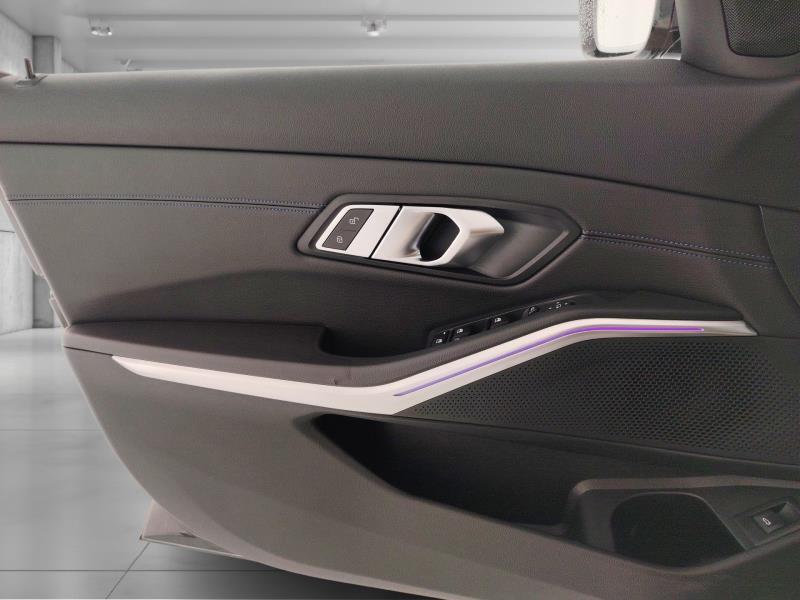 BMW Serie 3 330d Touring mhev 48V xdrive Msport auto