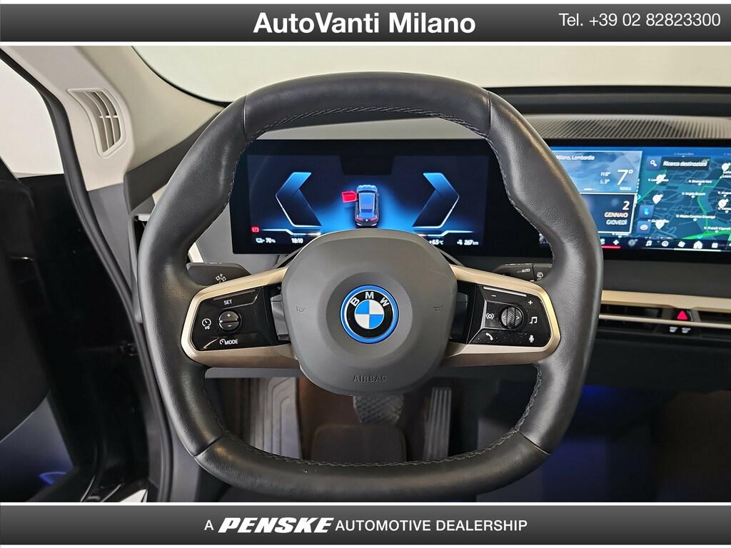 BMW iX xdrive40 pacchetto sportivo
