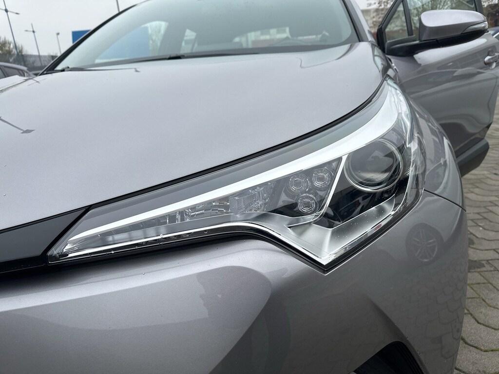 Toyota C-HR 1.8h Active 2wd e-cvt