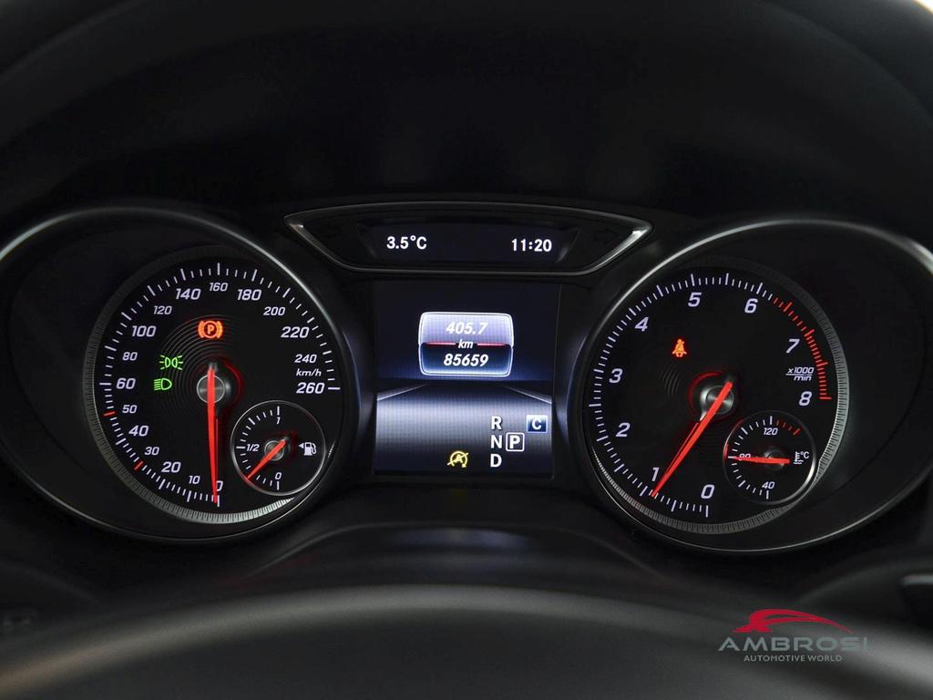 Mercedes GLA 200 Premium auto