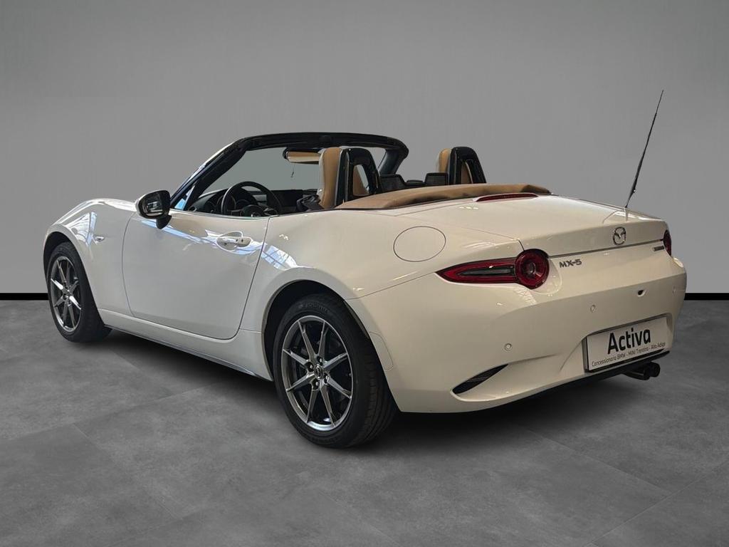Mazda MX-5 1.5 Kazari