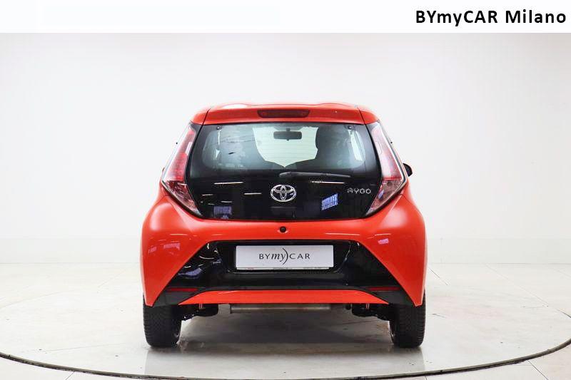 Toyota Aygo 1.0 x-play 3p
