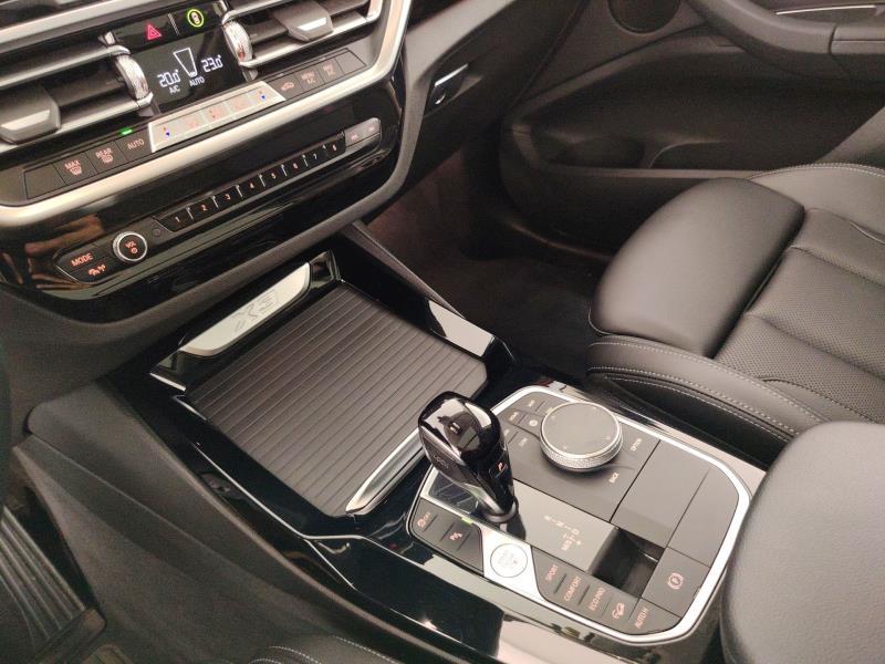 BMW X3 xdrive20d mhev 48V auto