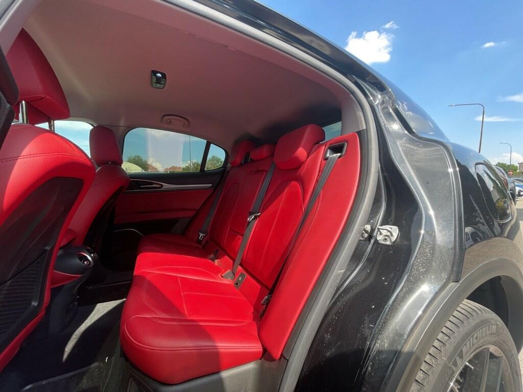 Alfa Romeo Stelvio 2.2 t Business Q4 210cv auto my19