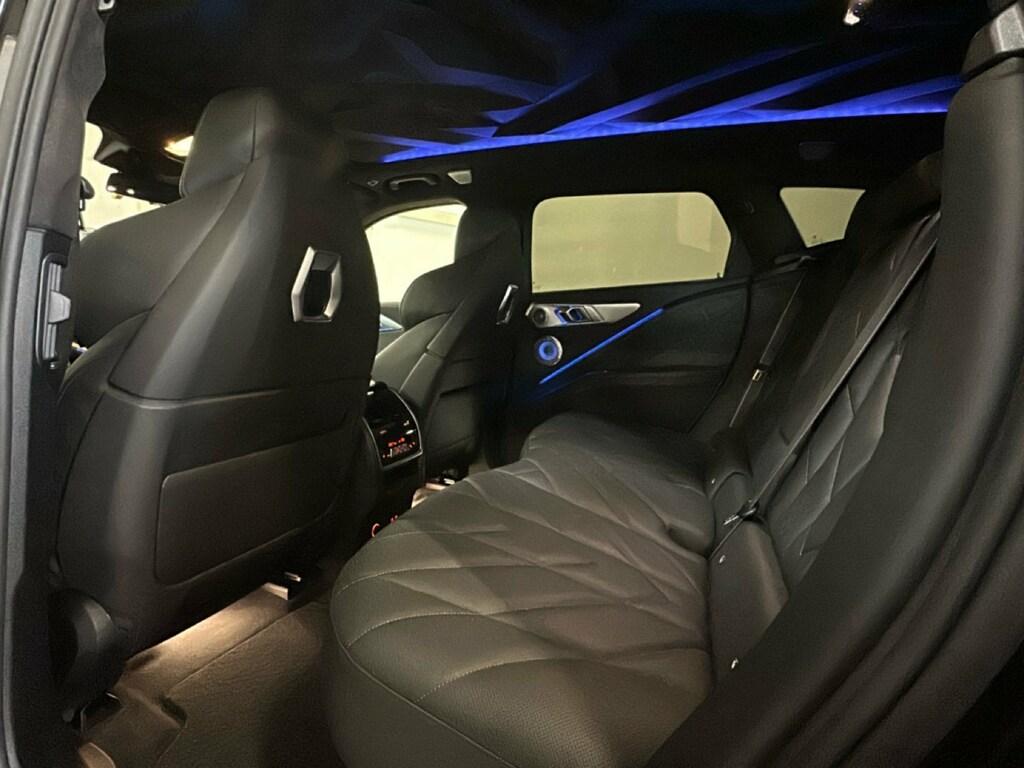 BMW XM 4.4 steptronic