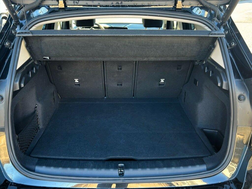 BMW iX1 edrive 20 X-Line